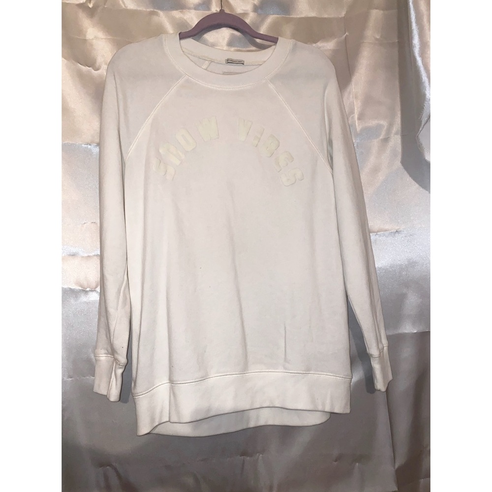 Snow vibes sweater